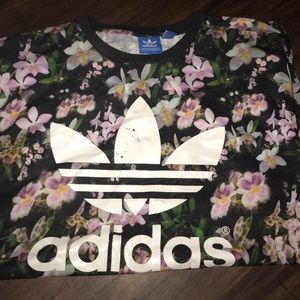 GUC Adidas Shirt ❤️